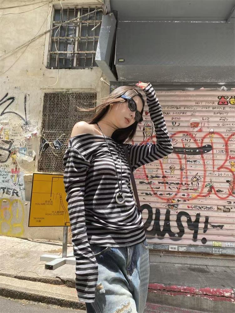 Estetik 2000'ler Kadın T-shirt - Winter Clothing Aesthetic incelemesi ve fiyatı