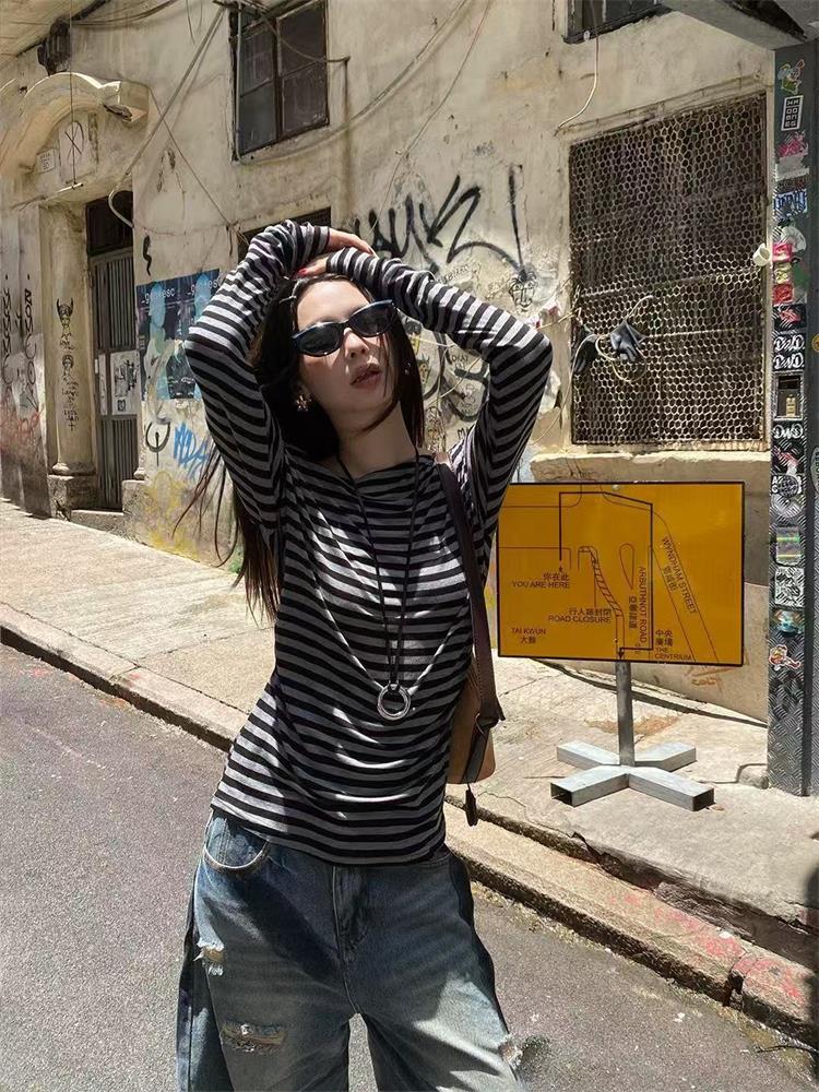Estetik 2000'ler Kadın T-shirt - Winter Clothing Aesthetic incelemesi ve fiyatı